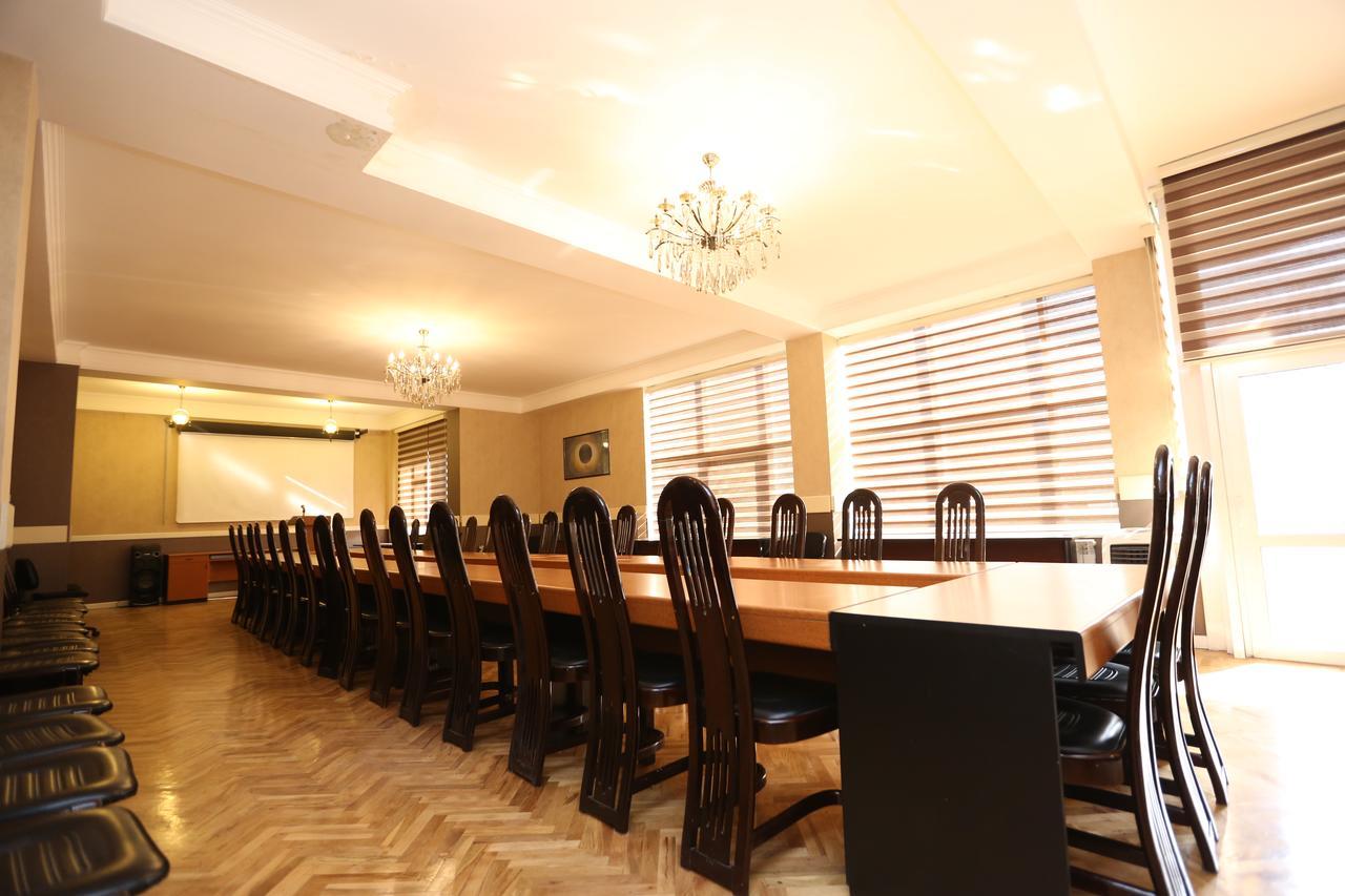 באקו Irshad Hotel מראה חיצוני תמונה