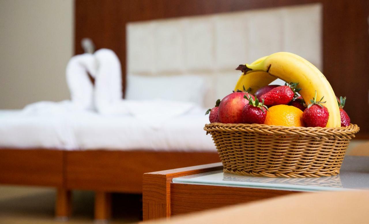 באקו Irshad Hotel מראה חיצוני תמונה