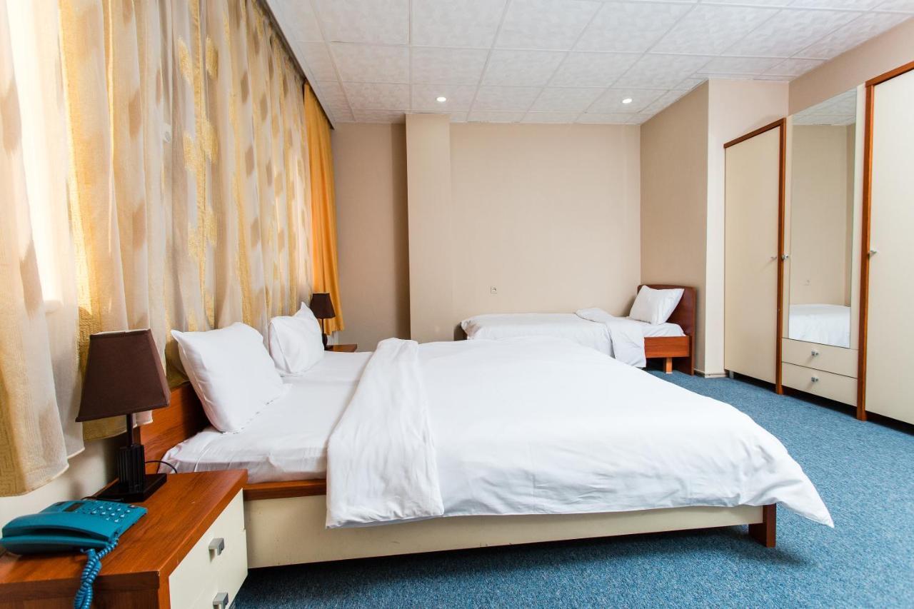 באקו Irshad Hotel מראה חיצוני תמונה