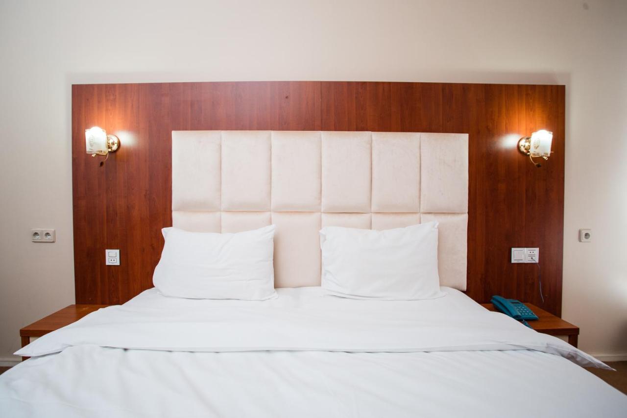 באקו Irshad Hotel מראה חיצוני תמונה
