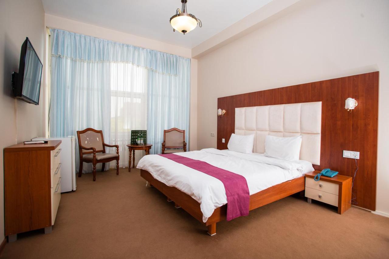 באקו Irshad Hotel מראה חיצוני תמונה